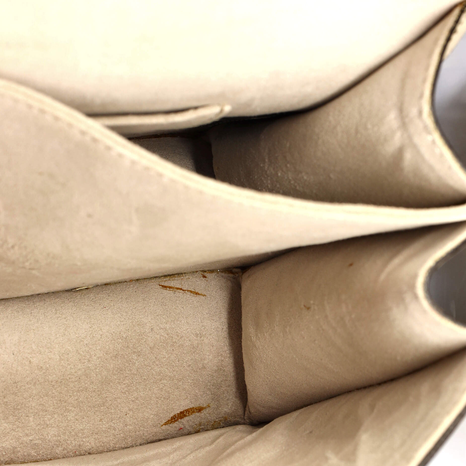 Pre-Loved Fendi Kan I Bag Leather Small - Image 10