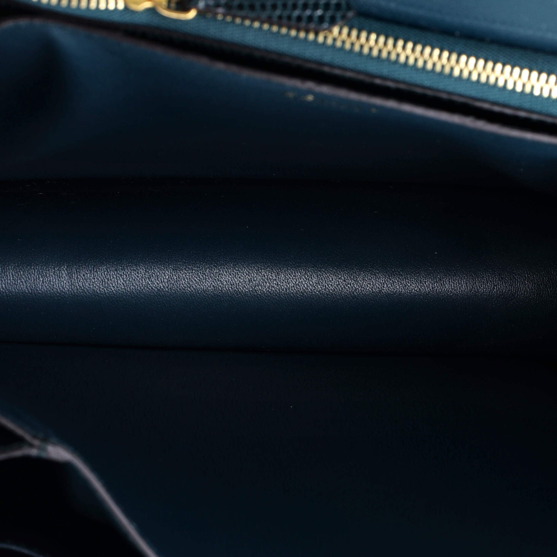 Pre-Loved Celine Classic Box Bag Lizard Medium - Image 5