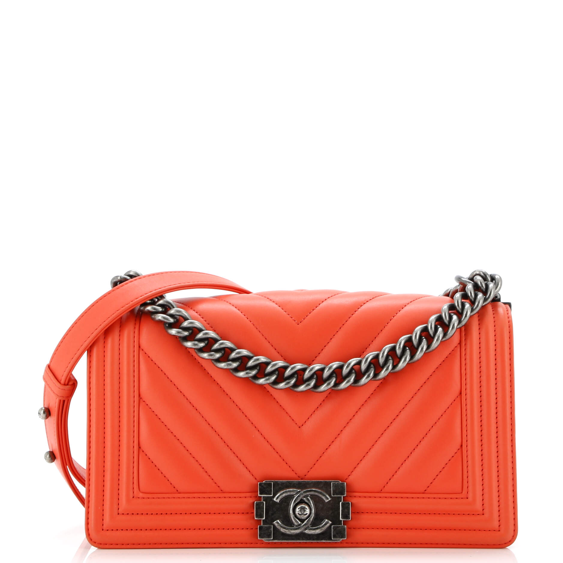 Pre-Loved Chanel Boy Flap Bag Chevron Calfskin Old Medium