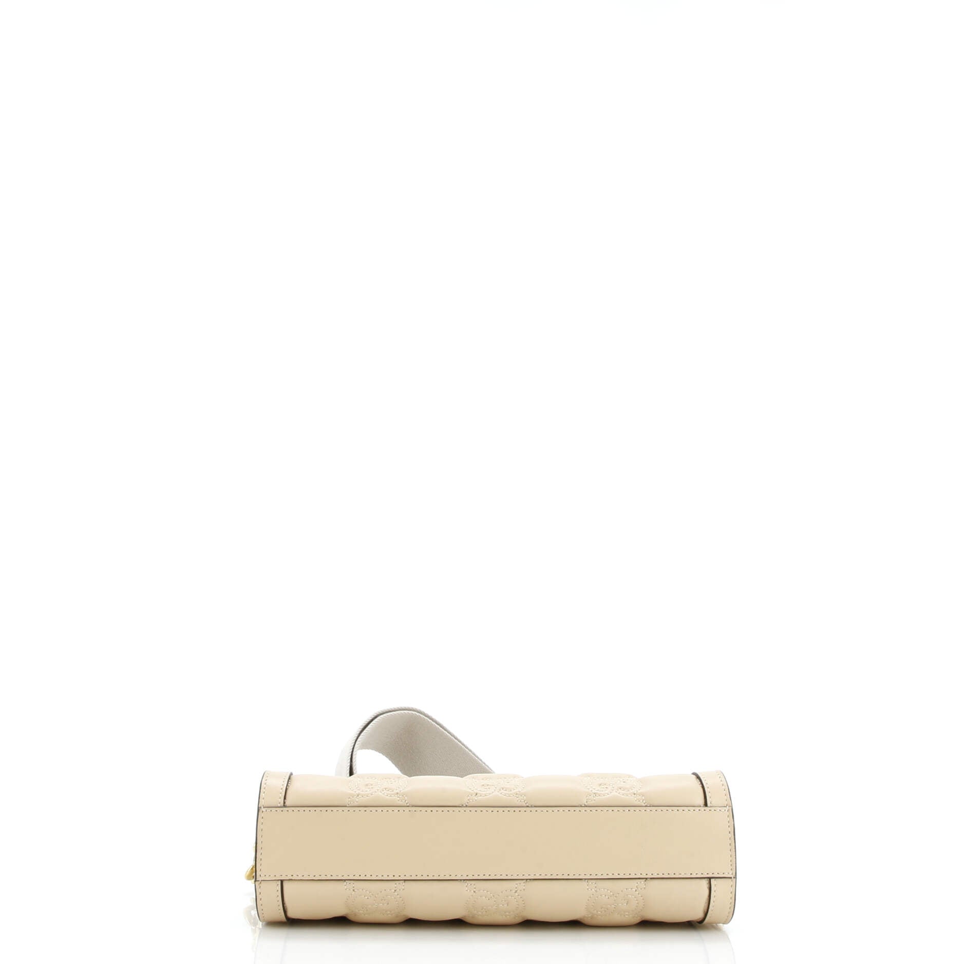 Pre-Loved Gucci GG Shoulder Bag GG Matelasse Leather Small - Image 4