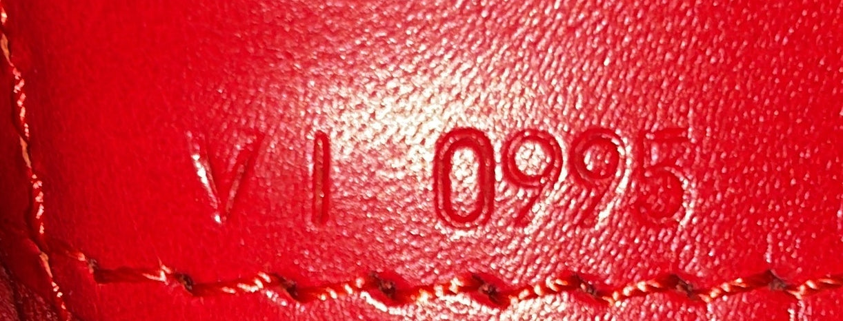 Pre-Loved Louis Vuitton Lussac Handbag Epi Leather - Image 8