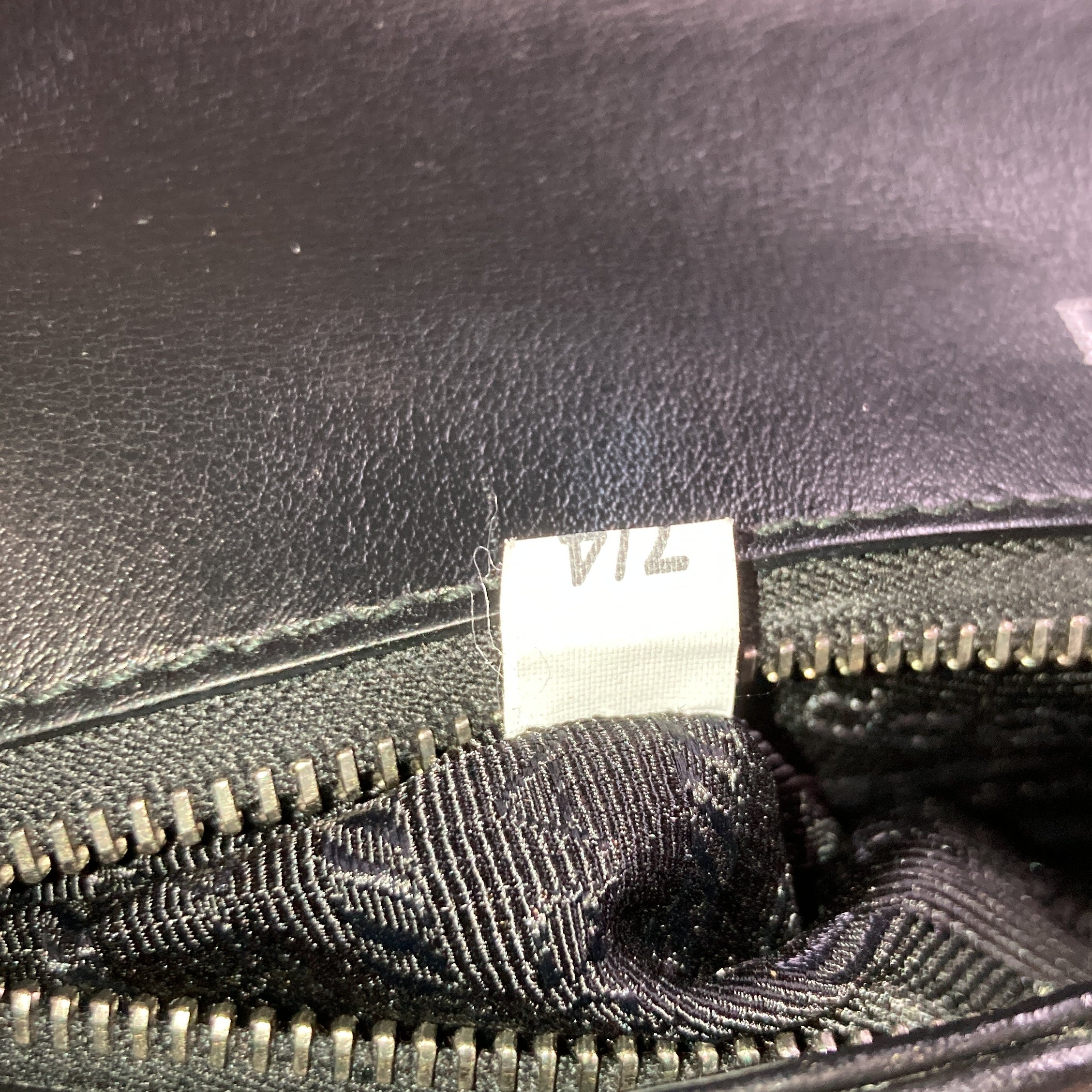 Pre-Loved Prada Chain Flap Shoulder Bag Diagramme Quilted Leather Medium - Image 6