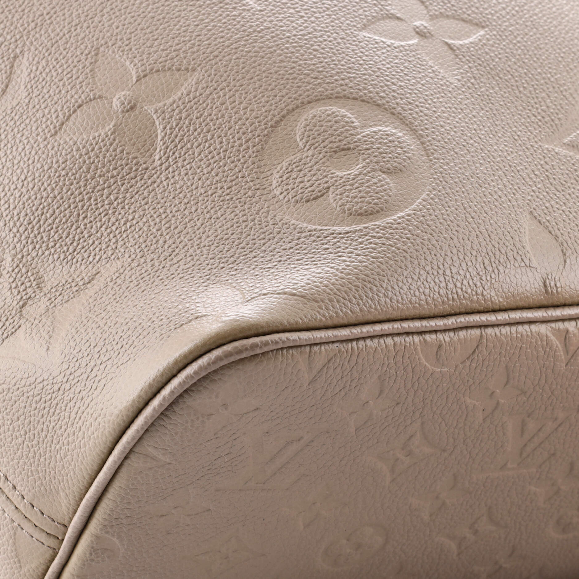 Pre-Loved Louis Vuitton Neverfull NM Tote Monogram Empreinte Giant MM - Image 7