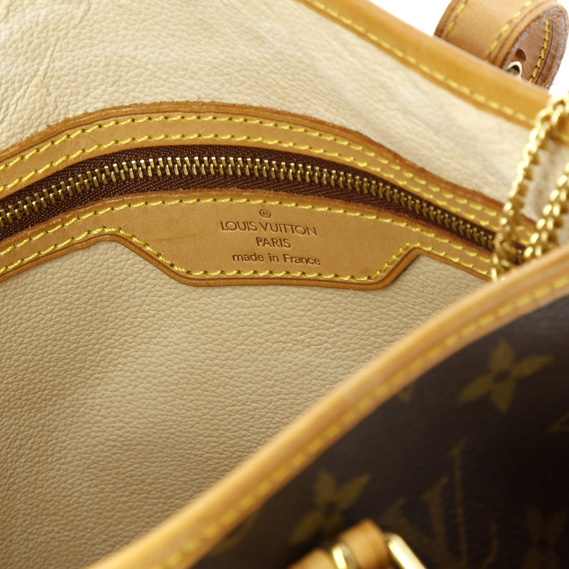 Pre-Loved Louis Vuitton Petit Bucket Bag Monogram Canvas - Image 12