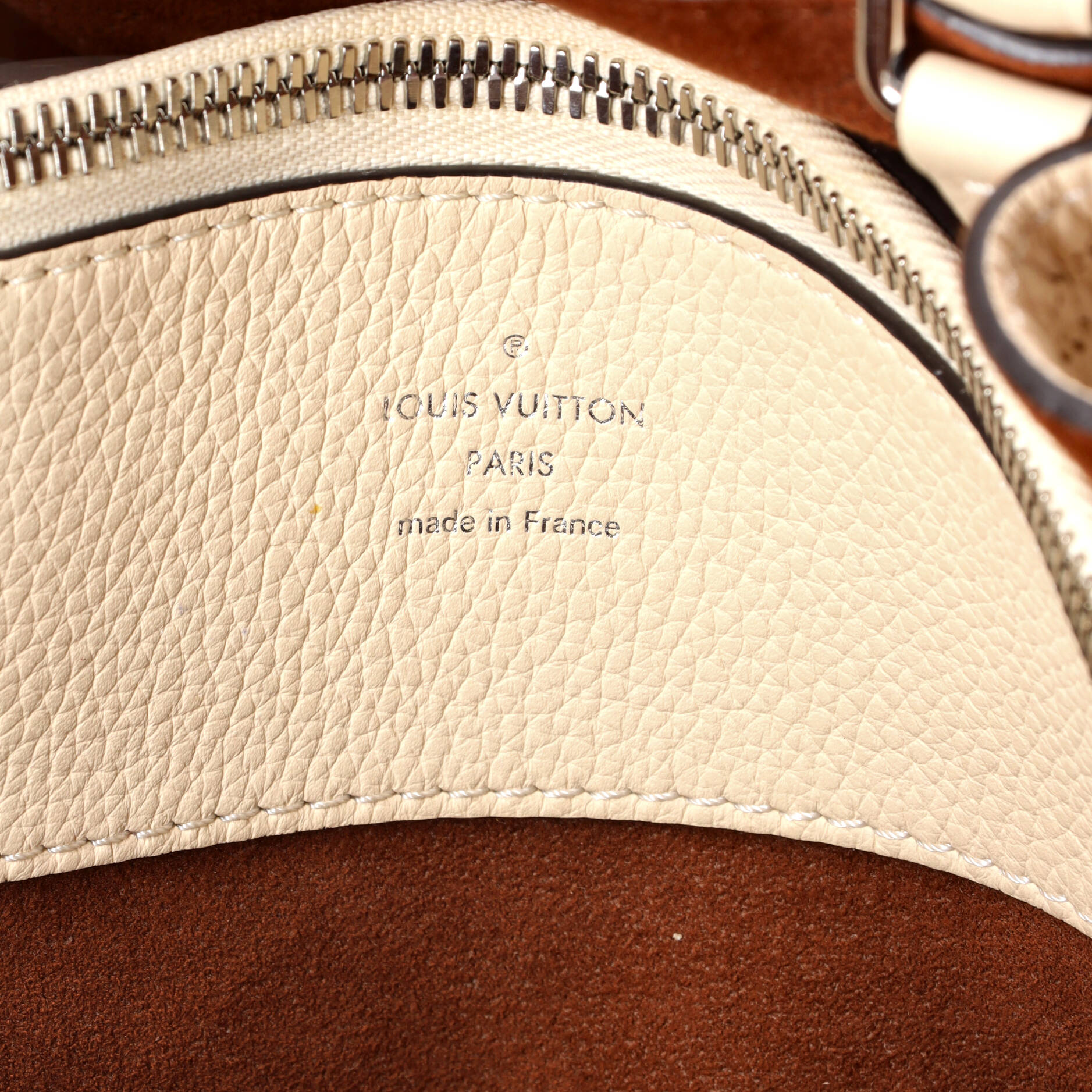 Pre-Loved Louis Vuitton Bella Tote Mahina Leather - Image 7