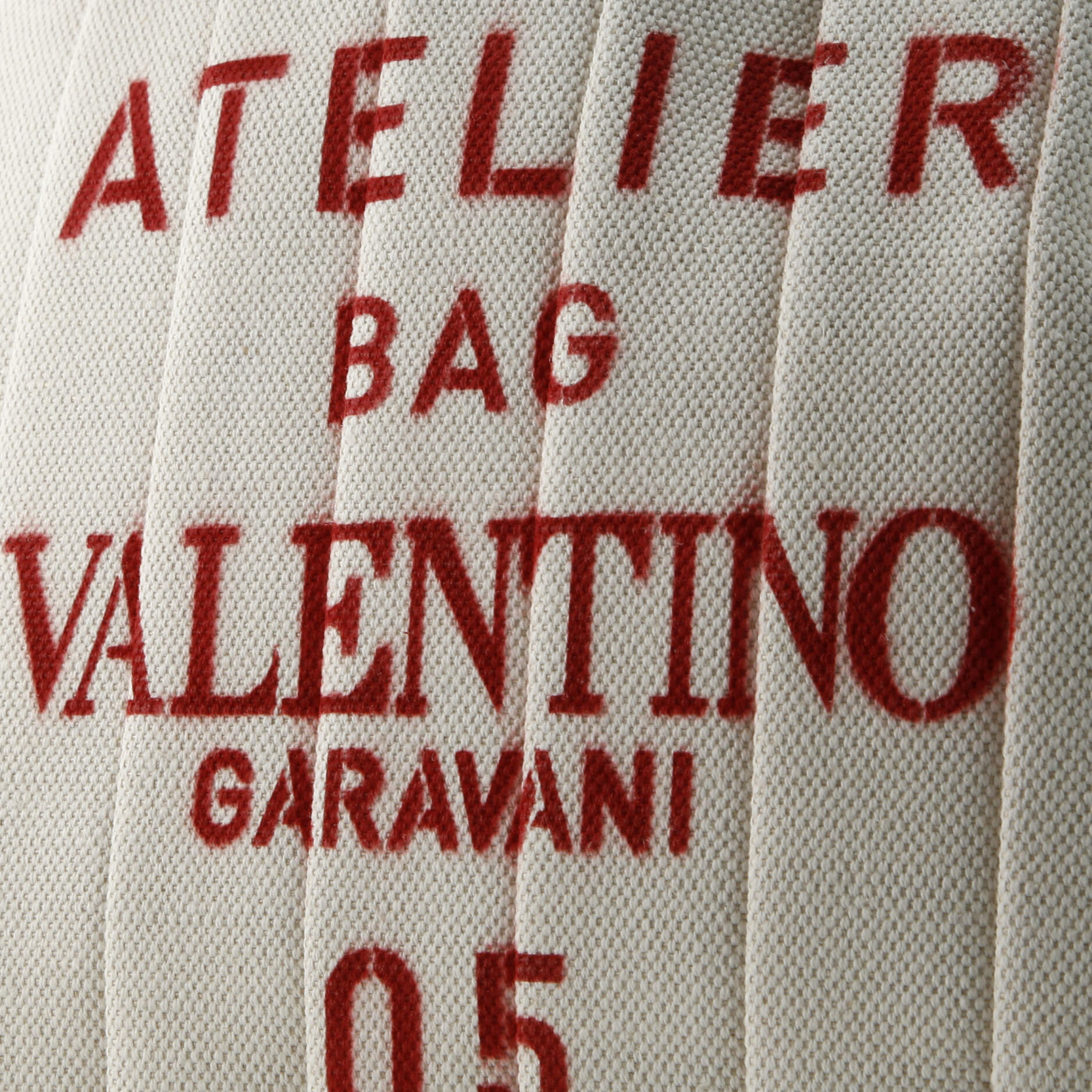 Pre-Loved Valentino Atelier 05 Tote Pleated Canvas Medium - Image 7