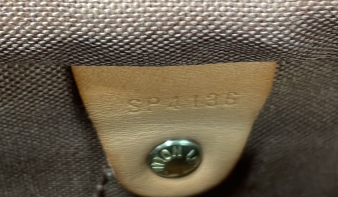 Pre-Loved Louis Vuitton Speedy Handbag Monogram Canvas 30 - Image 7