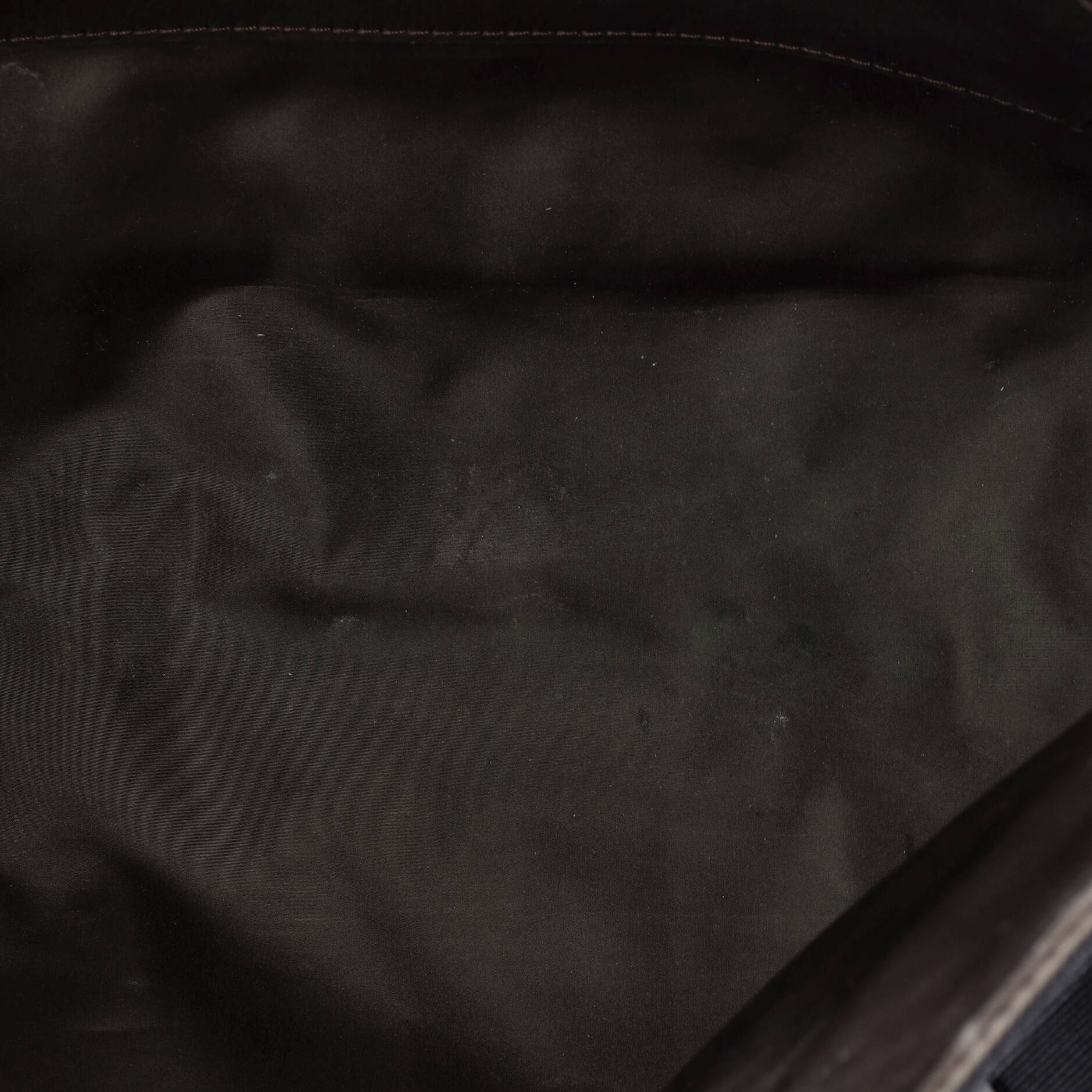 Pre-Loved Louis Vuitton Loup Messenger Bag Damier Geant Canvas - Image 5