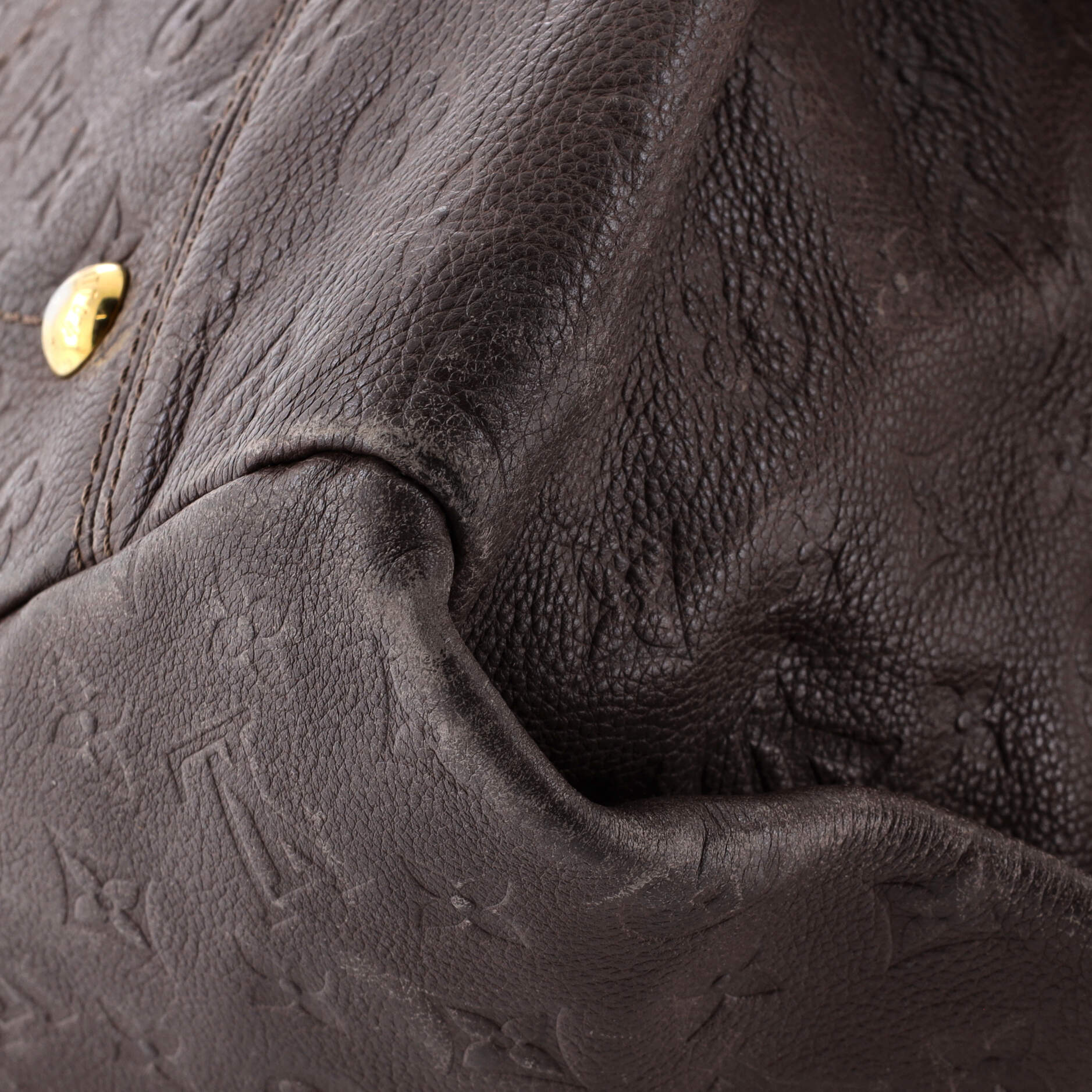 Pre-Loved Louis Vuitton Artsy Handbag Monogram Empreinte Leather MM - Image 7