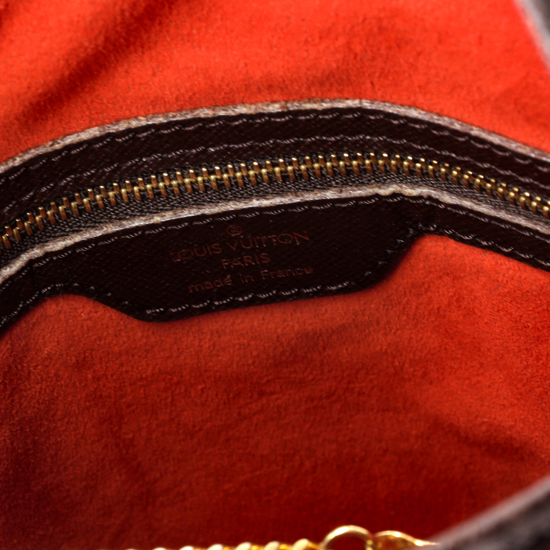 Pre-Loved Louis Vuitton Marais Bucket Bag Damier - Image 7