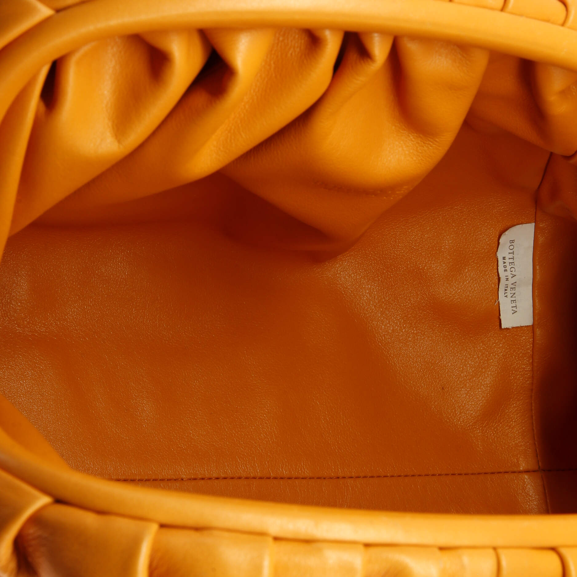 Pre-Loved Bottega Veneta The Pouch Leather Teen - Image 5