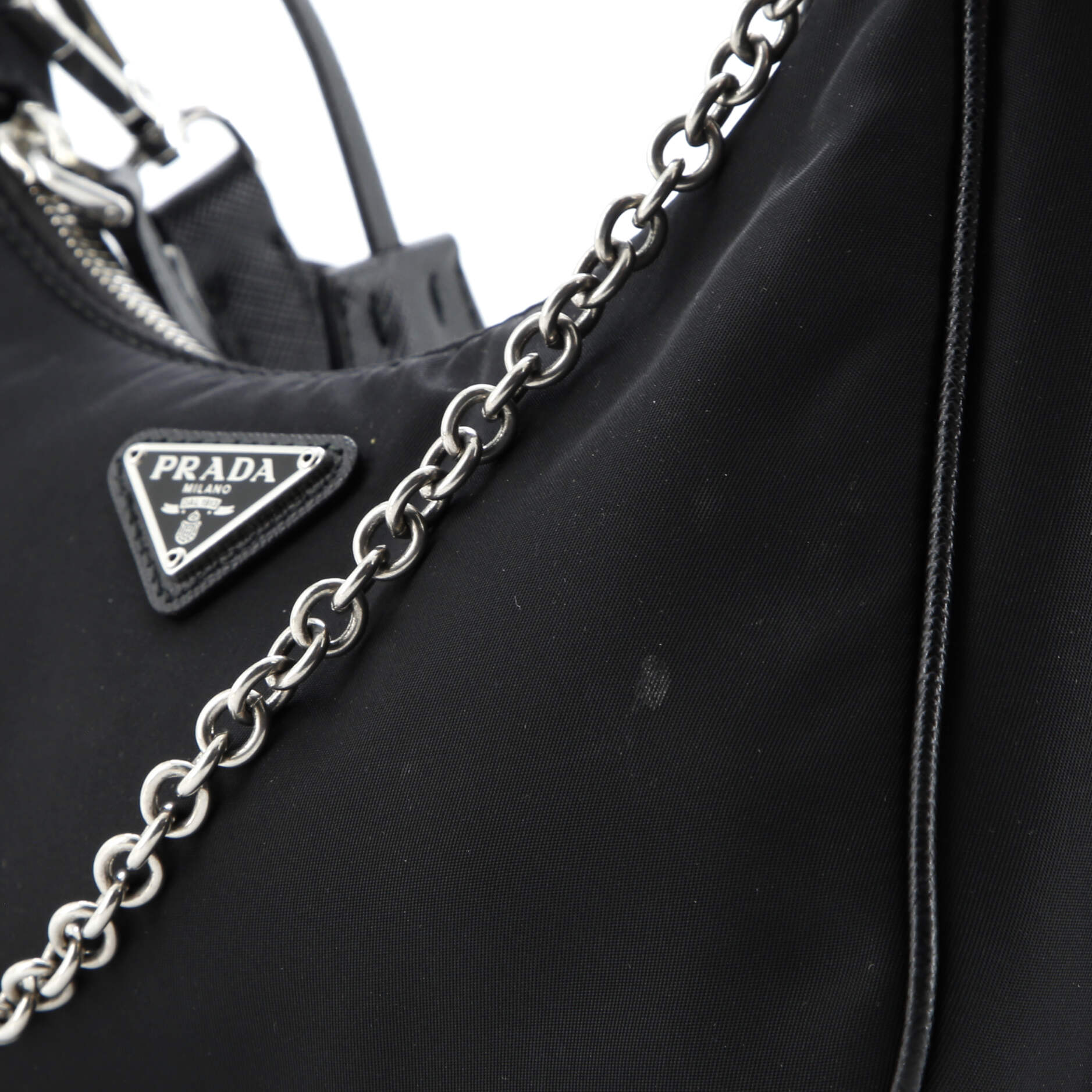 Pre-Loved Prada Re-Edition 2005 Shoulder Bag Tessuto Small - Image 6