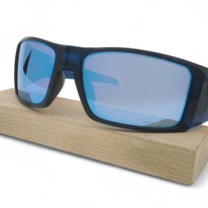 Oakley Unisex Heliostat Polarized Sunglasses - Oo9231-14