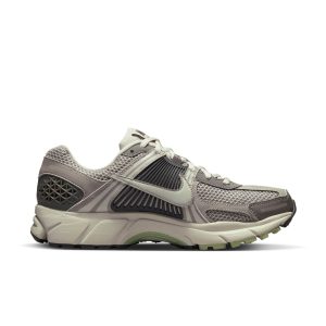 Nike Women's Zoom Vomero 5 'Cobblestone Flat Pewter (W)' - Fb8825-001