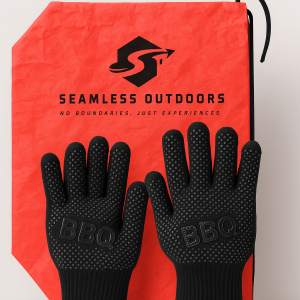 Seamless Outdoors Insulated BBQ Blanket+ Glove Bundle- Black